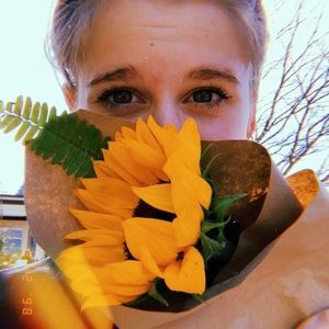 Meet your Posher, Cristina